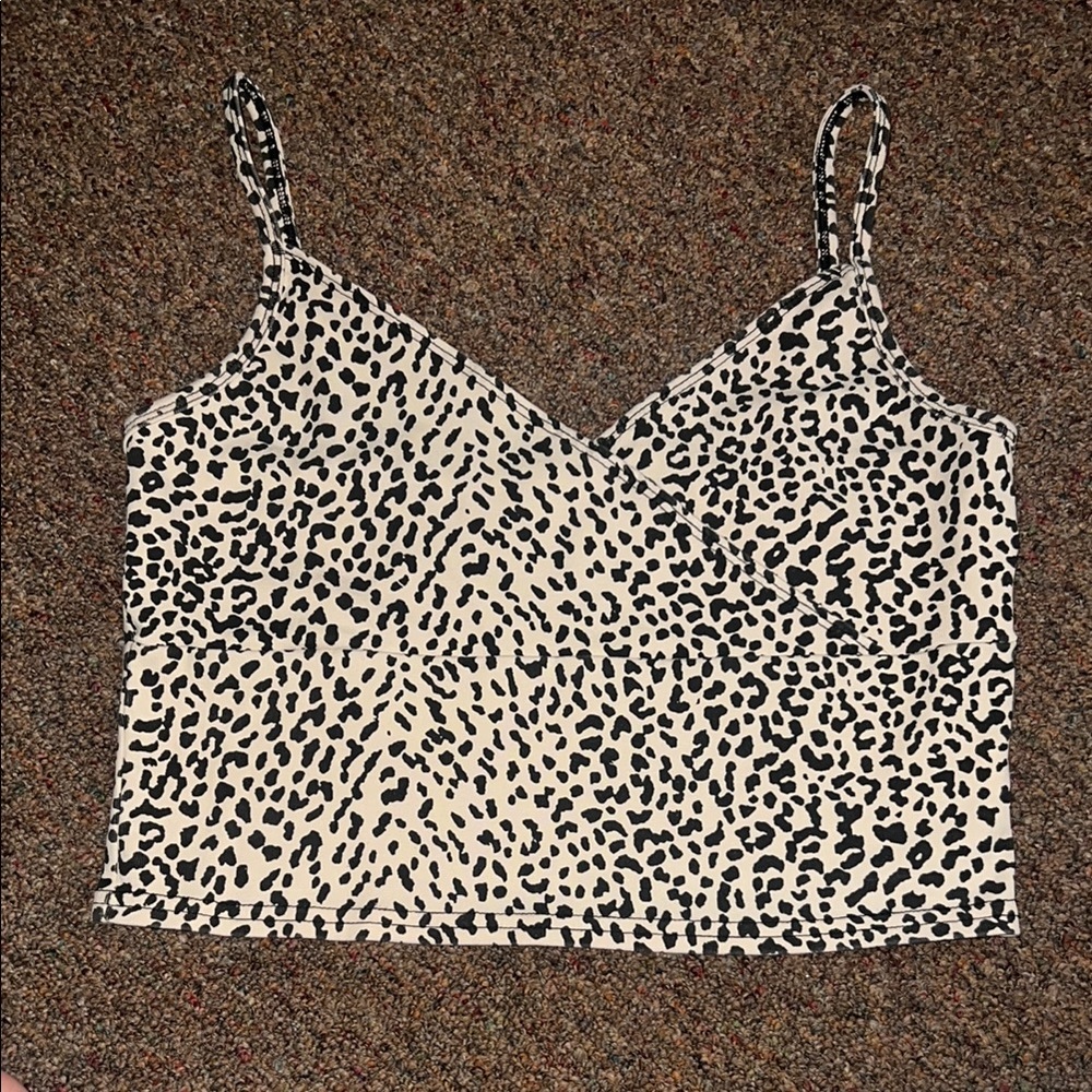 SHEIN Medium Leopard Print Cropped Spaghetti Strap Tank Top